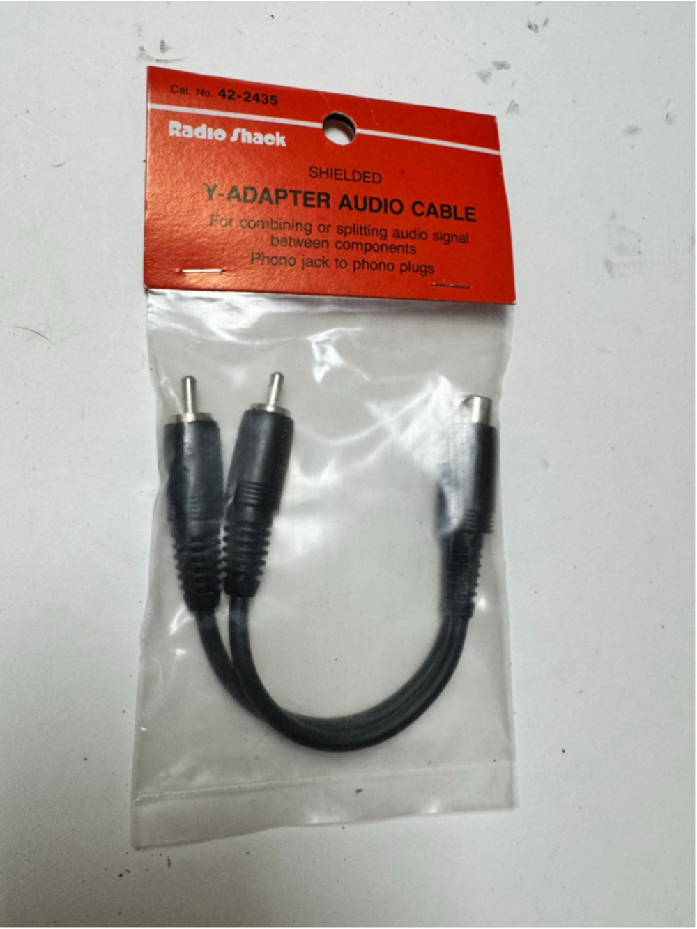 RadioShack Shielded Y-Adapter Audio Cable Phono jack to phono plugs 42-2435